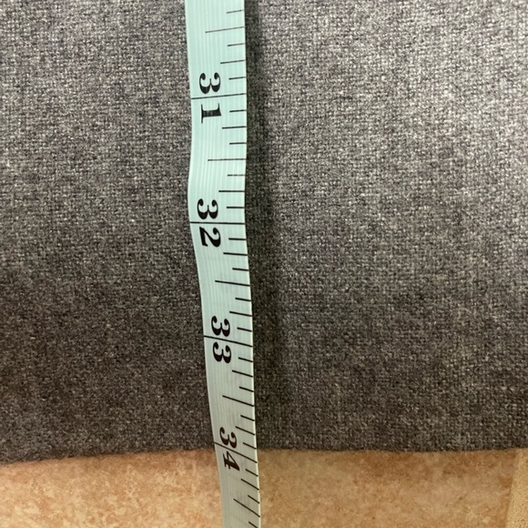 Lafayette 148 New York Gray Wool Blend Zip
Front Tamer Vest Faux Fur, Size M - Picture 8 of 12